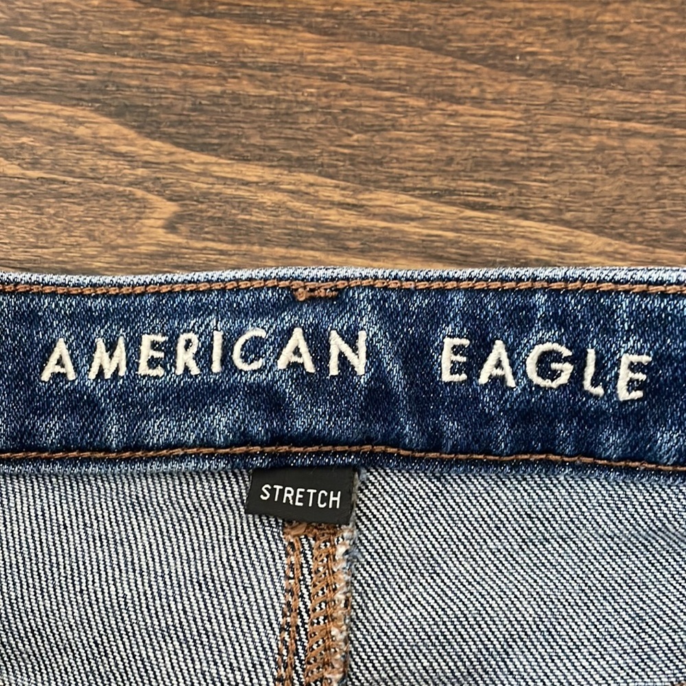 NWOT American Eagle Mom jeans - Picture 8 of 10